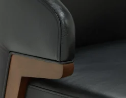 AKSEL leather dining chair