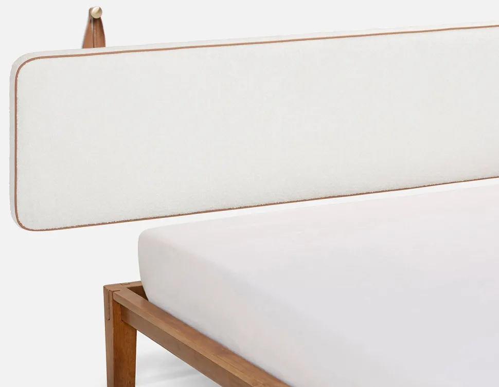 BENA customizable bed