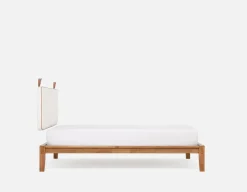 BENA customizable bed