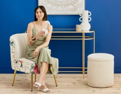 BLOSSOM accent chair