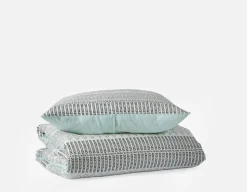 ISSA 3-piece queen duvet cover set
