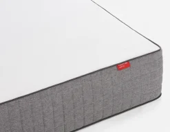 LOFT 10 queen size mattress