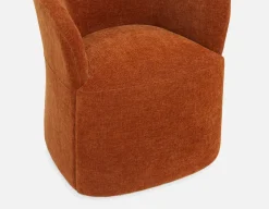 MAGNUS dining chair on casters