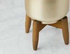 MURIEL metal planter with wood stand 24 cm