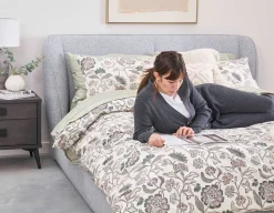 NICK queen size bed