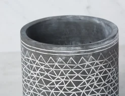 NIO cement pot 18cm