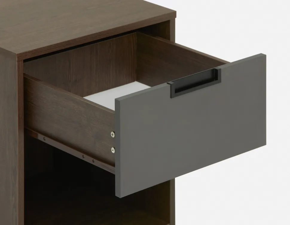 OZZY end table