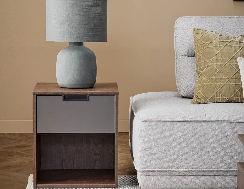 OZZY end table