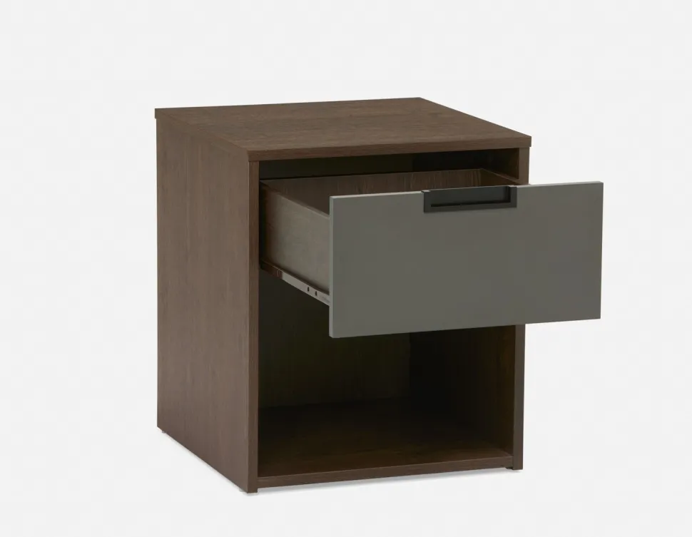 OZZY end table