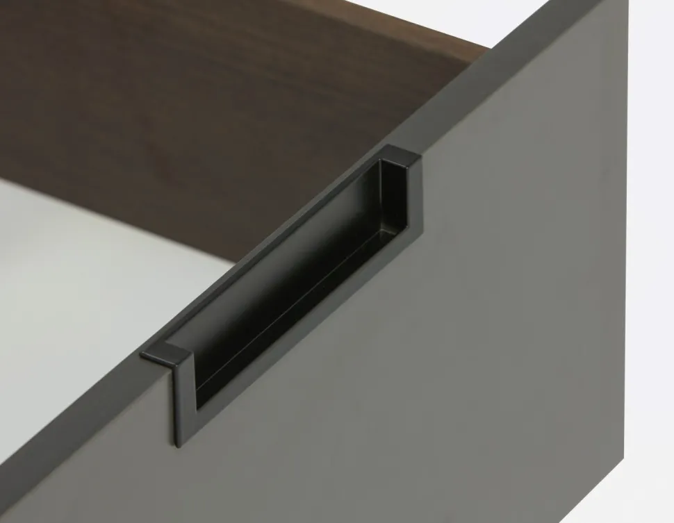 OZZY end table