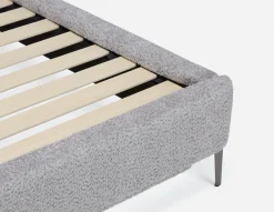 PORTLAND queen size bed