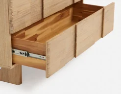 PRIYA elegant 4-drawer chest