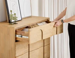 PRIYA elegant 4-drawer chest