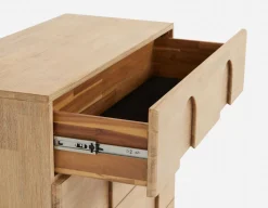 PRIYA elegant 4-drawer chest