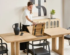 PRIYA extendable acacia wood dining table 180-220 cm