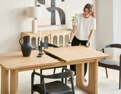 PRIYA extendable acacia wood dining table 180-220 cm