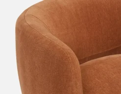 ROANNE accent chair