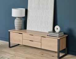RYA modern contemporary media unit