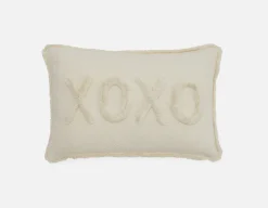 XOXO cushion 30 cm x 45 cm